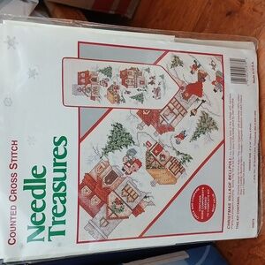 Needle Treasures Cross Stitch Christmas Village Bellpull Kit NIP Holiday